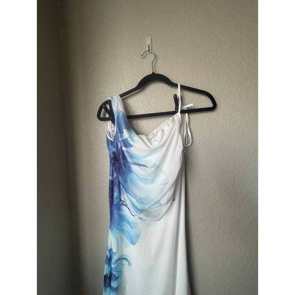 SHEIN Pretty Beach cover up set! (Médium) - Picture 4 of 6